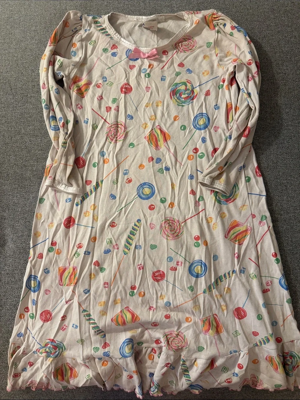 5/$15- Kids Cream Candy-Print Long Sleeve Nightgown